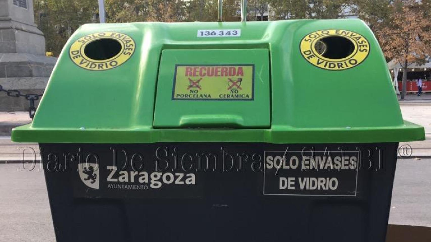 Un contenedor de vidrio, en Zaragoza.