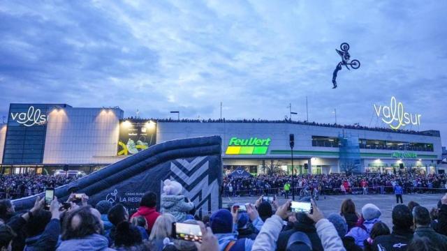 Exhibición Freestyle Motocross en Vallsur, en imagen de archivo