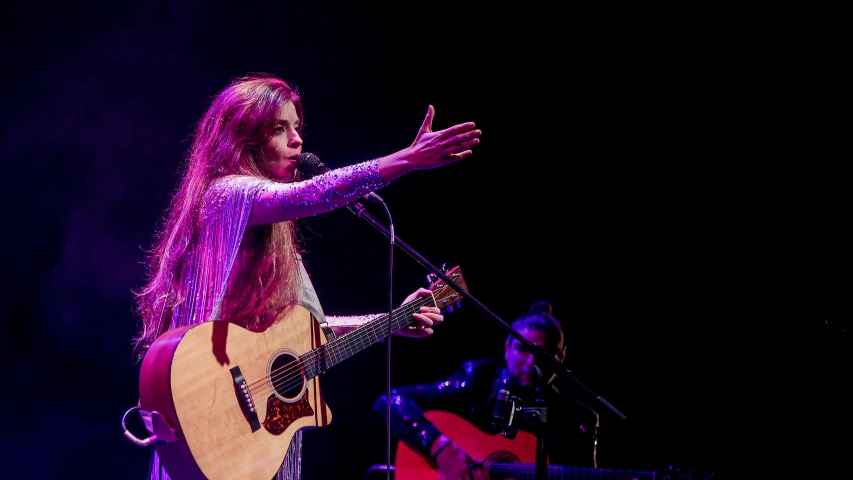 La cantante Soleá Morente durante su actuación en el Teatro MIRA en el Inverfest 2023.