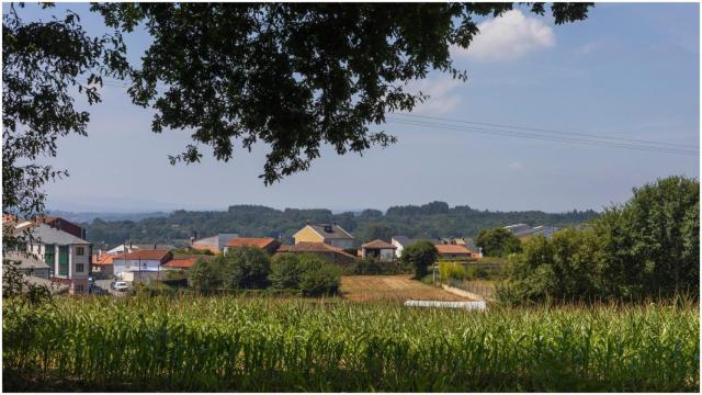 Casas y naturaleza de uno de los pueblos gallegos que opta a ser Destino Turístico de España 2025