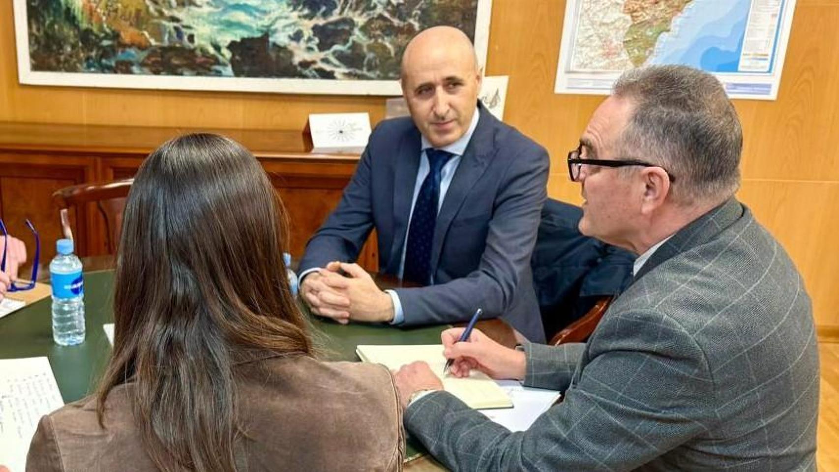 Miguel Polo, en la reunión junto a Francisco José Gan Pampols. EE