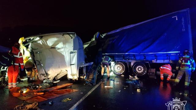 Accidente del camión en la A-1 a su paso por Burgos