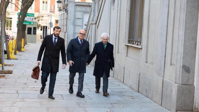 El senador del PP José Manuel Baltar a su llegada al Tribunal Supremo, a 13 de enero de 2025, en Madrid (España). El Tribunal Supremo (TS) juzga al senador del PP José Manuel Baltar por un presunto delito contra la seguridad vial, por conducir supuestamente