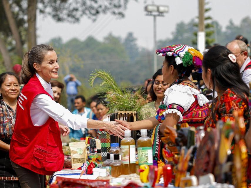 Letizia, en 2024 en Guatemala, durante su viaje anual de cooperación.