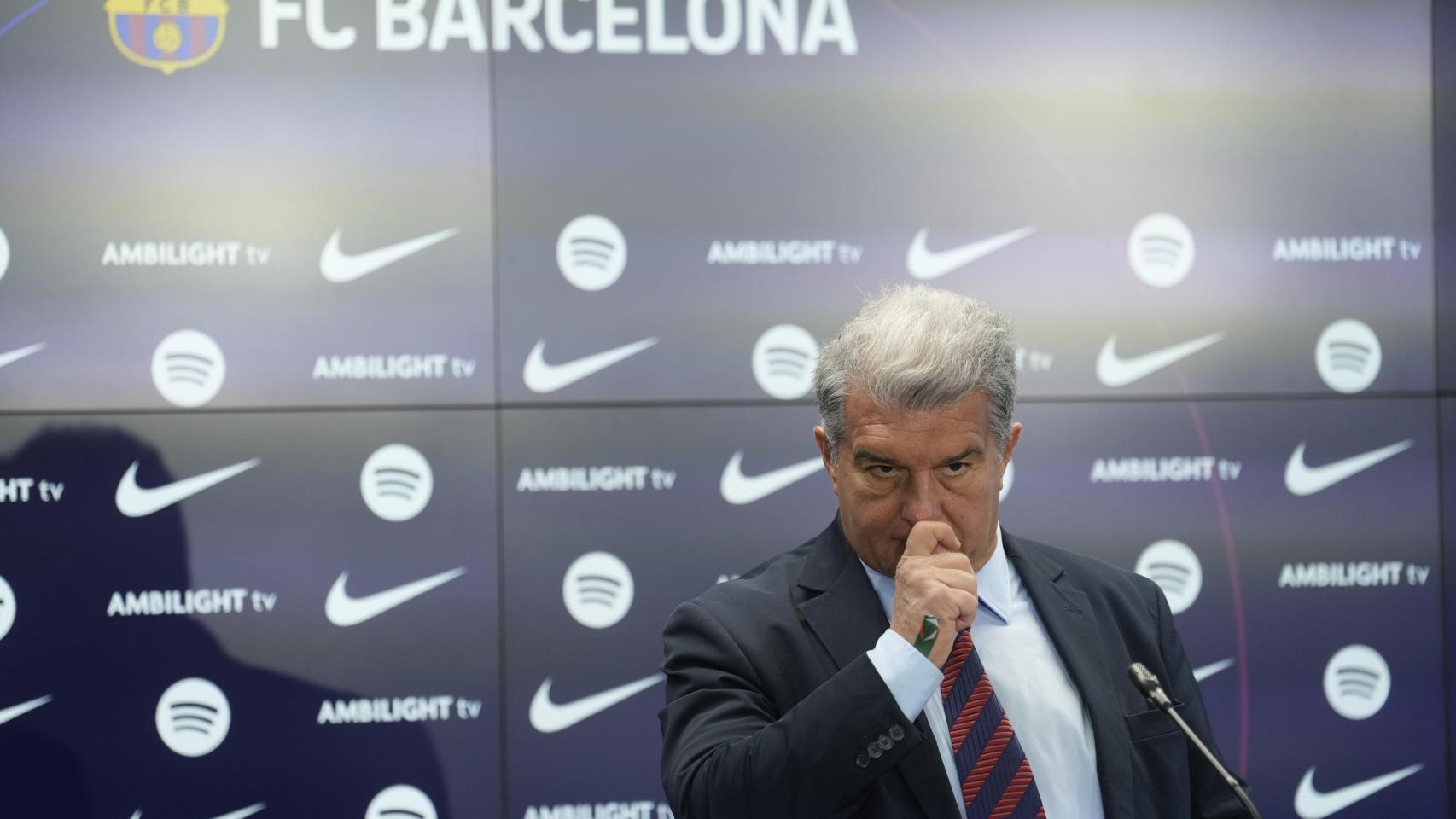 Laporta, sin autocrítica en su versión del 'caso Olmo': "¿Pensó alguien que dimitiría por una decisión de LaLiga y la RFEF?"