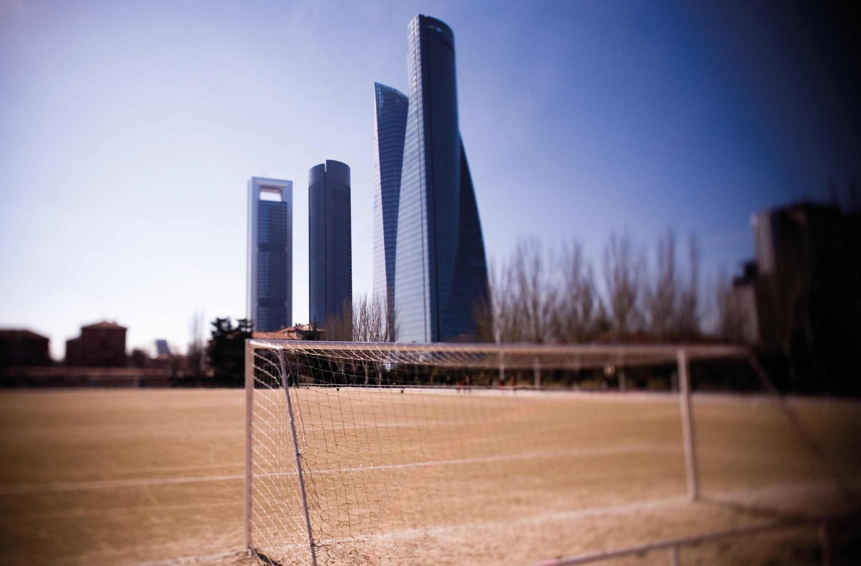 Vista de las Cuatro Torres desde las cocheras de la EMT. Foto: Jorge López Conde