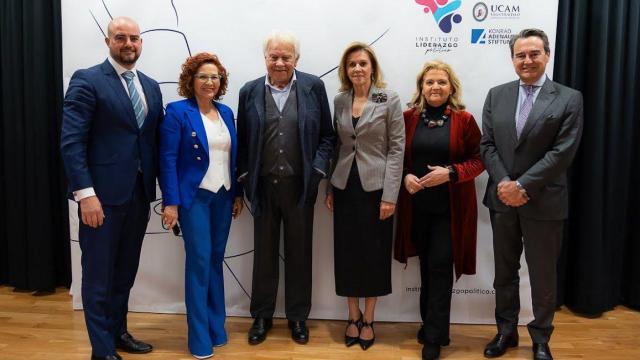 Felipe González en el Curso Superior de Talento y Liderazgo Político.