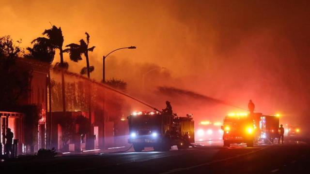 Incendio de Palisades que comenzó en la ciudad de Los Ángeles - CAL Fire.