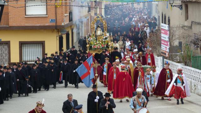 Moros y Cristianos de Valera de Abajo (Cuenca). Foto: fiestasdemorosycristianos.es.