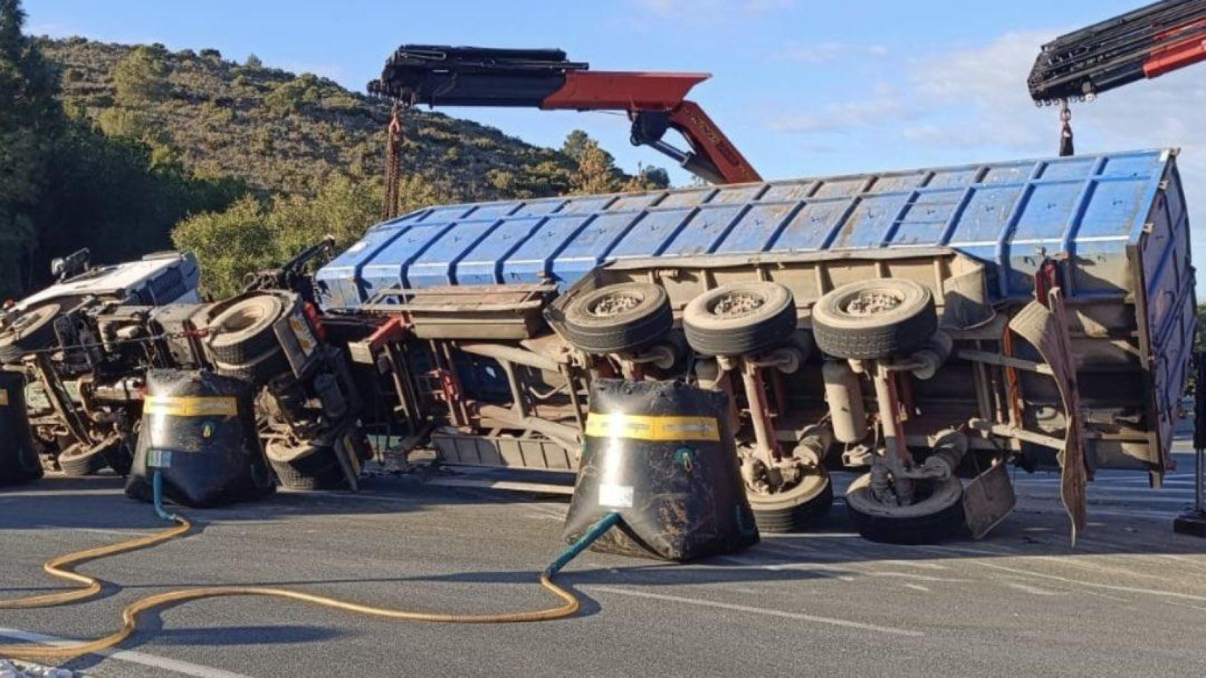 Así quedó el camión.