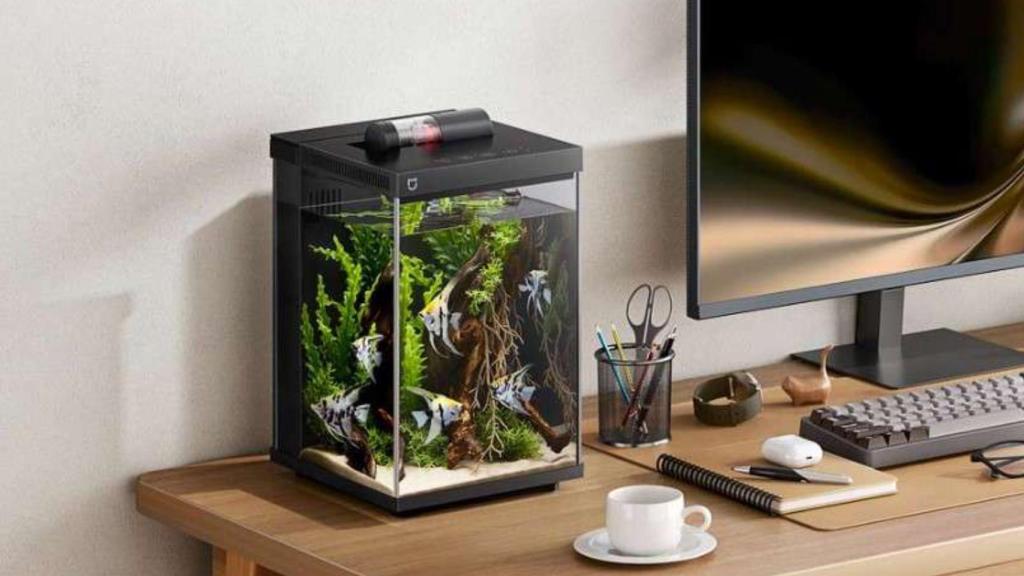 Xiaomi Mijia Smart Desktop Fish Tank.