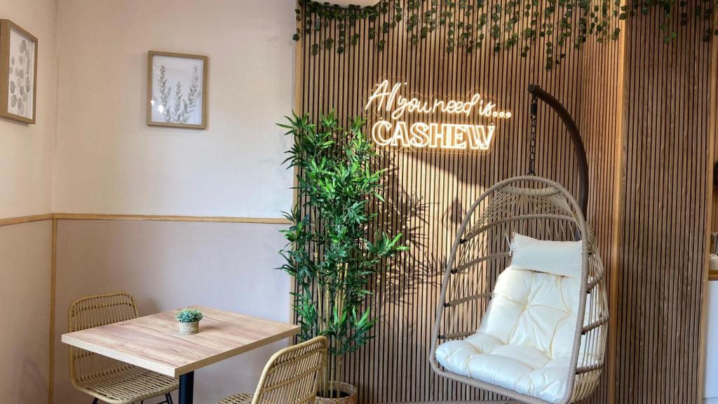 Cashew.