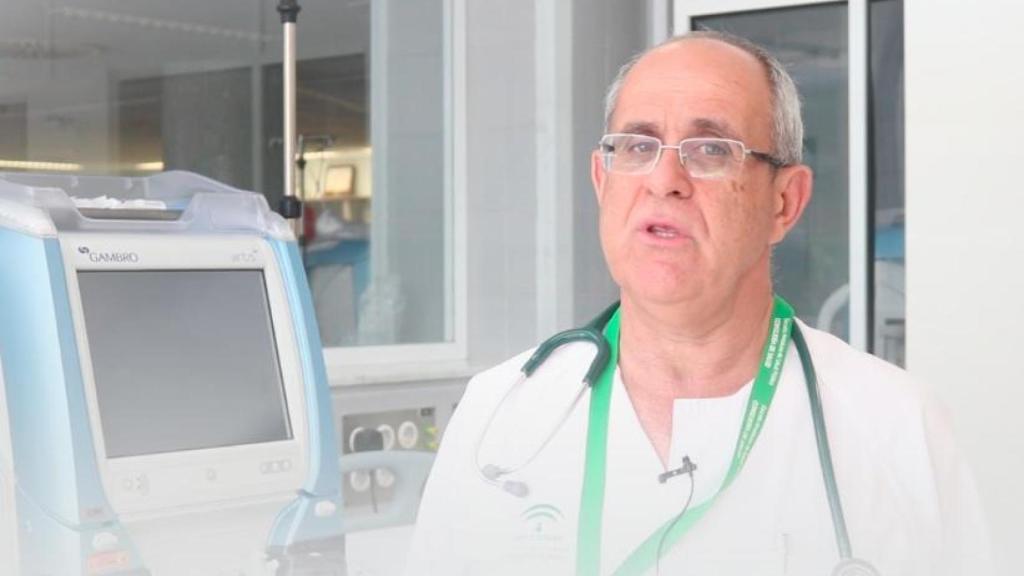 José Luis Rocha, jefe del servicio de Nefrología del Hospital Virgen del Rocío