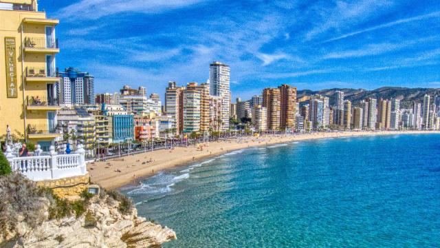 La icónica Playa de Levante de Benidorm.