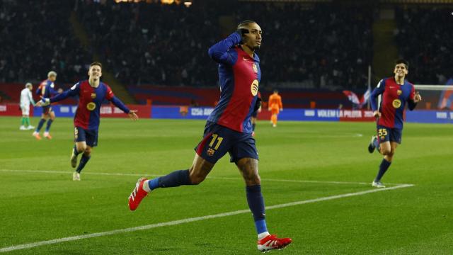 Raphinha celebra un gol en la victoria ante el Betis en la Copa del Rey.