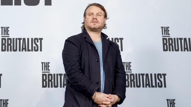 El cineasta y también actor Brady Corbet, durante la presentación este viernes en Madrid de 'The Brutalist'. Foto: EFE/ Daniel González