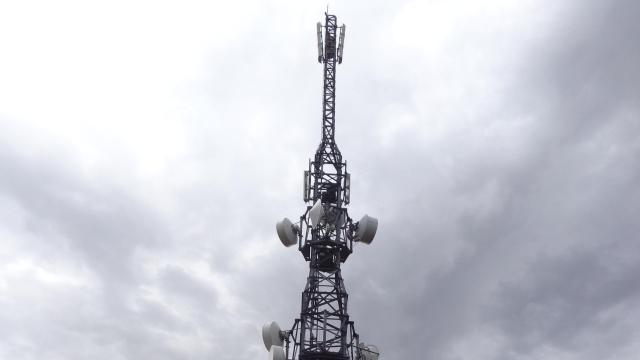 Torre de antenas en Navafría