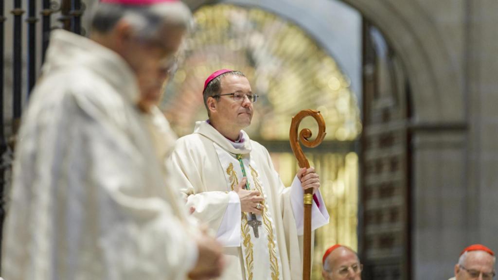 El nuevo obispo de Segovia, Jesús Vidal, durante su toma de posesión en la Catedral de la capital segoviana, este sábado