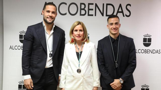 Mario Suárez, Rocío García Alcántara y Lucas Vázquez