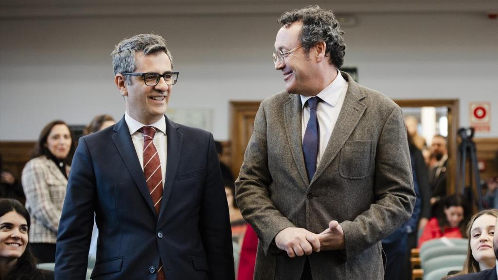 El ministro de la Presidencia, Félix Bolaños, junto al fiscal general del Estado, Álvaro García Ortiz, en el Centro de Estudios Jurídicos,.