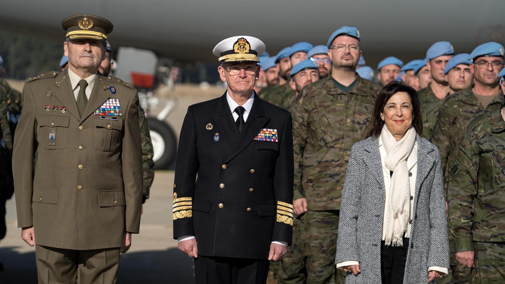 Actualidad política, en directo | Margarita Robles visita a las tropas españolas en Líbano, pendiente del alto el fuego con Israel