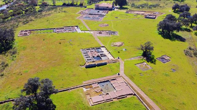 Vista aérea del yacimiento de Arucci-Turóbriga.