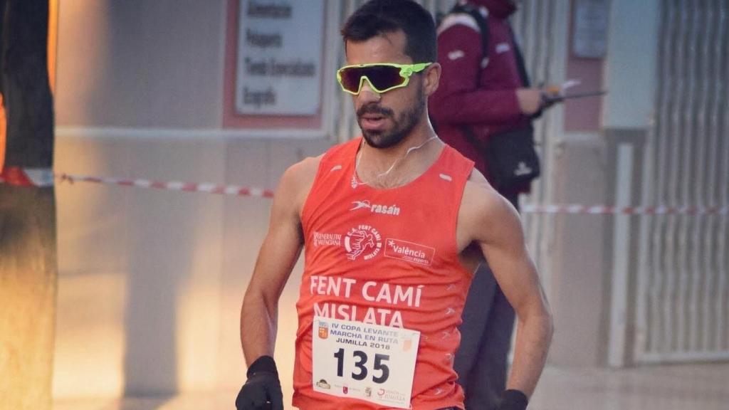 Iván Pajuelo, durante una carrera de 50km. marcha