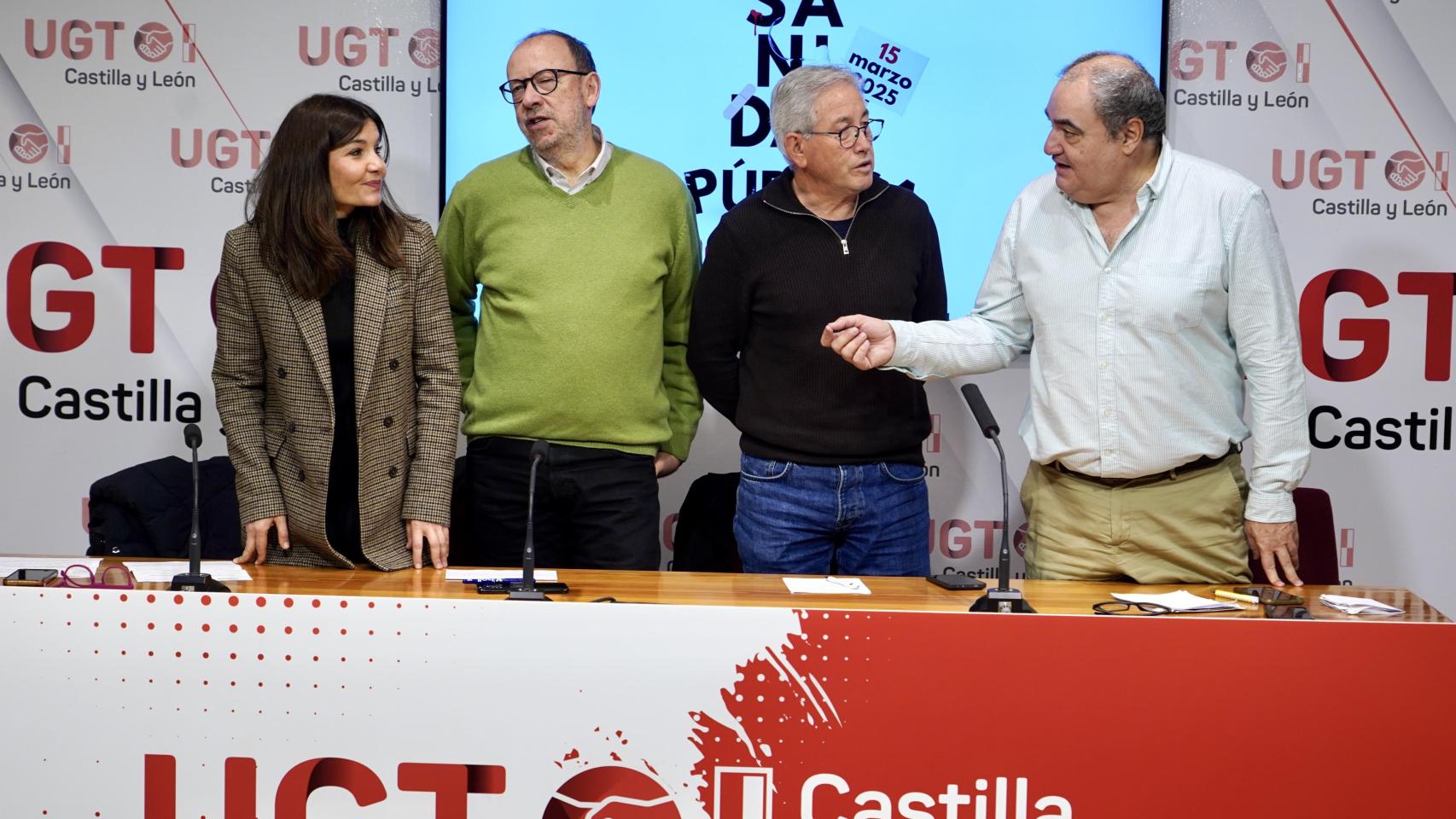 El secretario general de UGT-Servicios Públicos de Castilla y León, Tomás Pérez Urueña; el secretario de Acción Sindical de UGT-Servicios Públicos de Zamora, Gerónimo Cantuche; el secretario de Cultura y Movimientos Sociales de CCOO en Castilla y León, Ignacio Fernández; y la secretaria de Acción Sindical de la Federación, anuncian movilizaciones