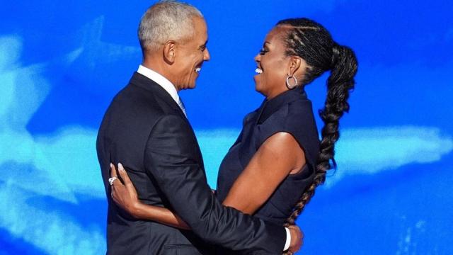 Barack y Michelle Obama en un acto en Estados Unidos. Imagen difundida en sus redes.