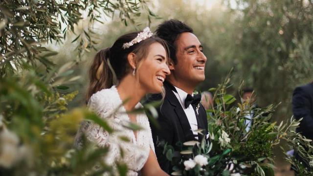 Flora González y Carlos Dato, felices, el día de su boda.