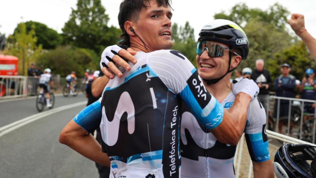 Javier Romo, de Movistar Team, celebra su victoria en el Tour Down Under.