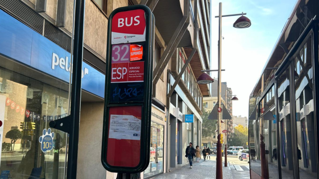 Una de las paradas del bus lanzadera de César Augusto.