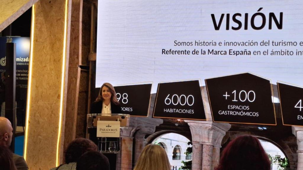 Raquel Sánchez, presidenta de Paradores en Fitur 2025.