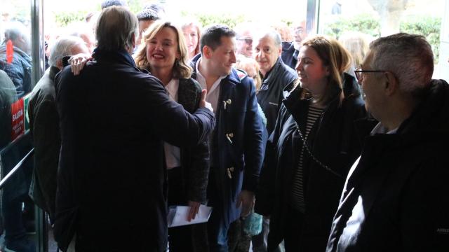 Alegría ha acudido alrededor de las 12.30 a la sede del PSOE en Zaragoza a registrar su candidatura