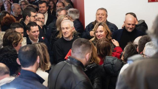 Alegría, este viernes, a su llegada a la sede del PSOE-Aragón.