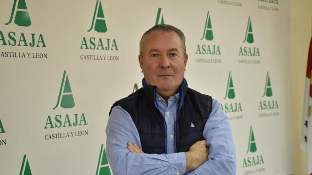 Donaciano Dujo, presidente de Asaja, posa tras la entrevista