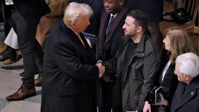 Donald Trump y Volodímir Zelenski, en la reapertura de Notre Dame de diciembre.