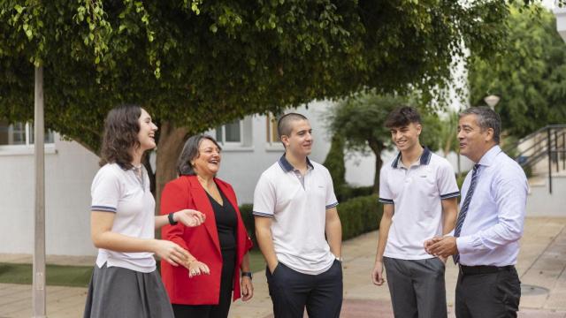 Colegio Internacional Newton College en Elche.