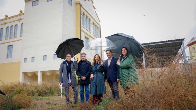 La alcaldesa de Zaragoza, Natalia Chueca, ha visitado el edificio este sábado.