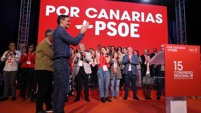 El presidente Pedro Sánchez, este domingo durante la clausura del Congreso del PSOE de Canarias.