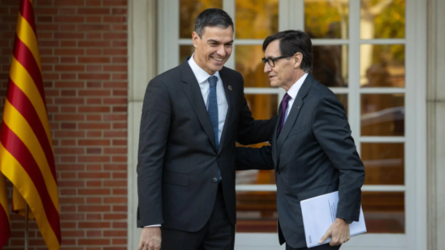 Pedro Sánchez se reúne con el presidente de la Generalitat, Salvador Illa, el pasado 22 de noviembre en el Palacio de La Moncloa.