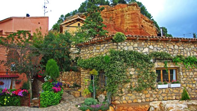 El pueblo medieval más bonito de España está a poco más de 1 hora de Zaragoza: tiene castillo y es perfecto para una escapada