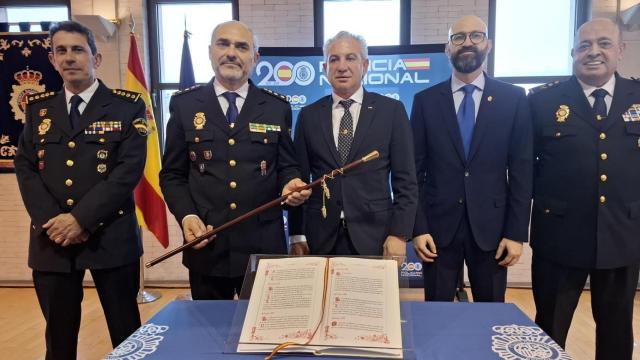 El delegado del Gobierno, Nicanor Sen, en un acto esta  mañana en la Comisaría de Ponferrada