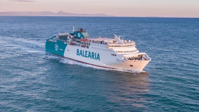 La naviera Balearia construirá dos barcos eléctricos para cubrir la ruta Algeciras-Tánger.