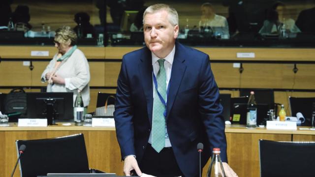 Michael McGrath, comisario de Justicia, en el Parlamento Europeo.