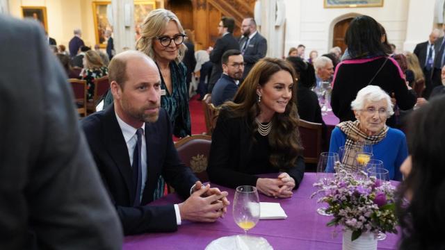 Kate Middleton y el príncipe Guillermo, conmemorando el 80º aniversario de la liberación de Auschwitz.