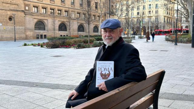 Juan Eslava Galán en Zaragoza.