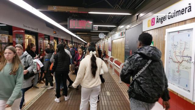 Estación de Àngel Guimerà. GVA