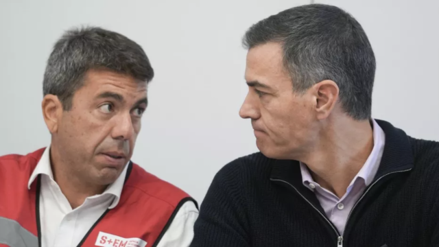 Carlos Mazón y Pedro Sánchez, durante una reunión de CECOPI. EP / Jorge Gil