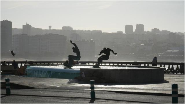 Fuente de los Surfistas de A Coruña